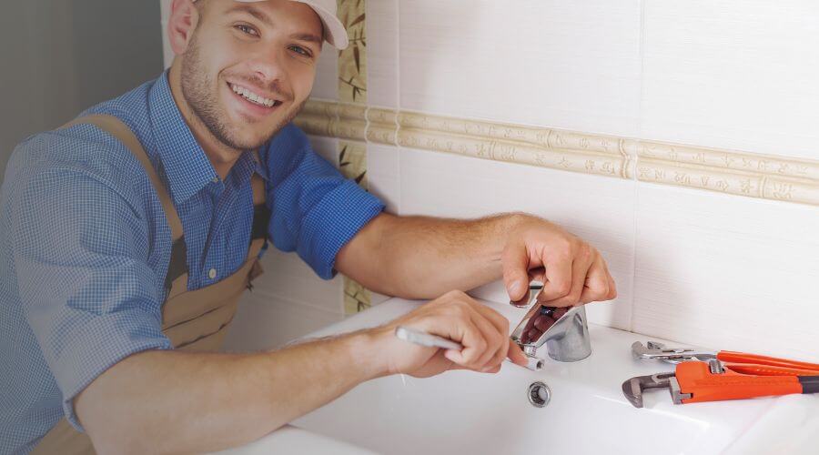 Handle or spout repair in Lebanon, MO